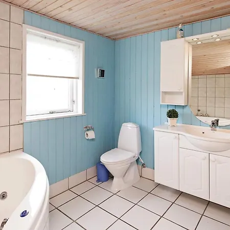 6 Person In Lokken-by Traum