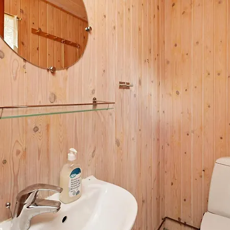 6 Person In Lokken-by Traum