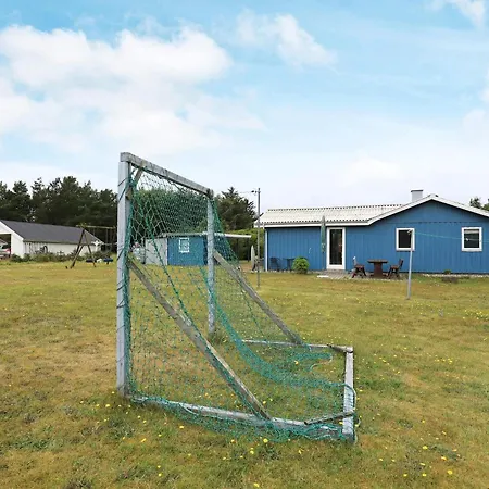 6 Person In Lokken-by Traum Nyaraló